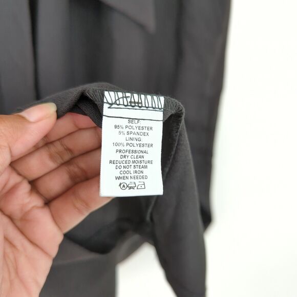 Kiyonna Women 0x 10 12 Charisma Jumpsuit Black Faux Wrap Crepe V Neck Belt FLAW - Picture 6 of 8